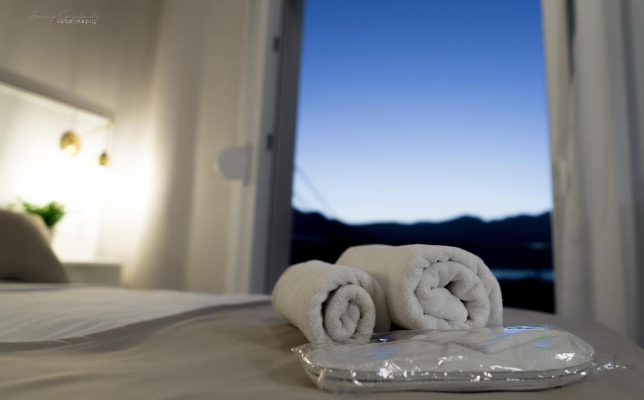 Sunset Brand New Luxury Apt With Pool & Sea View Κάρπαθος Εξωτερικό φωτογραφία